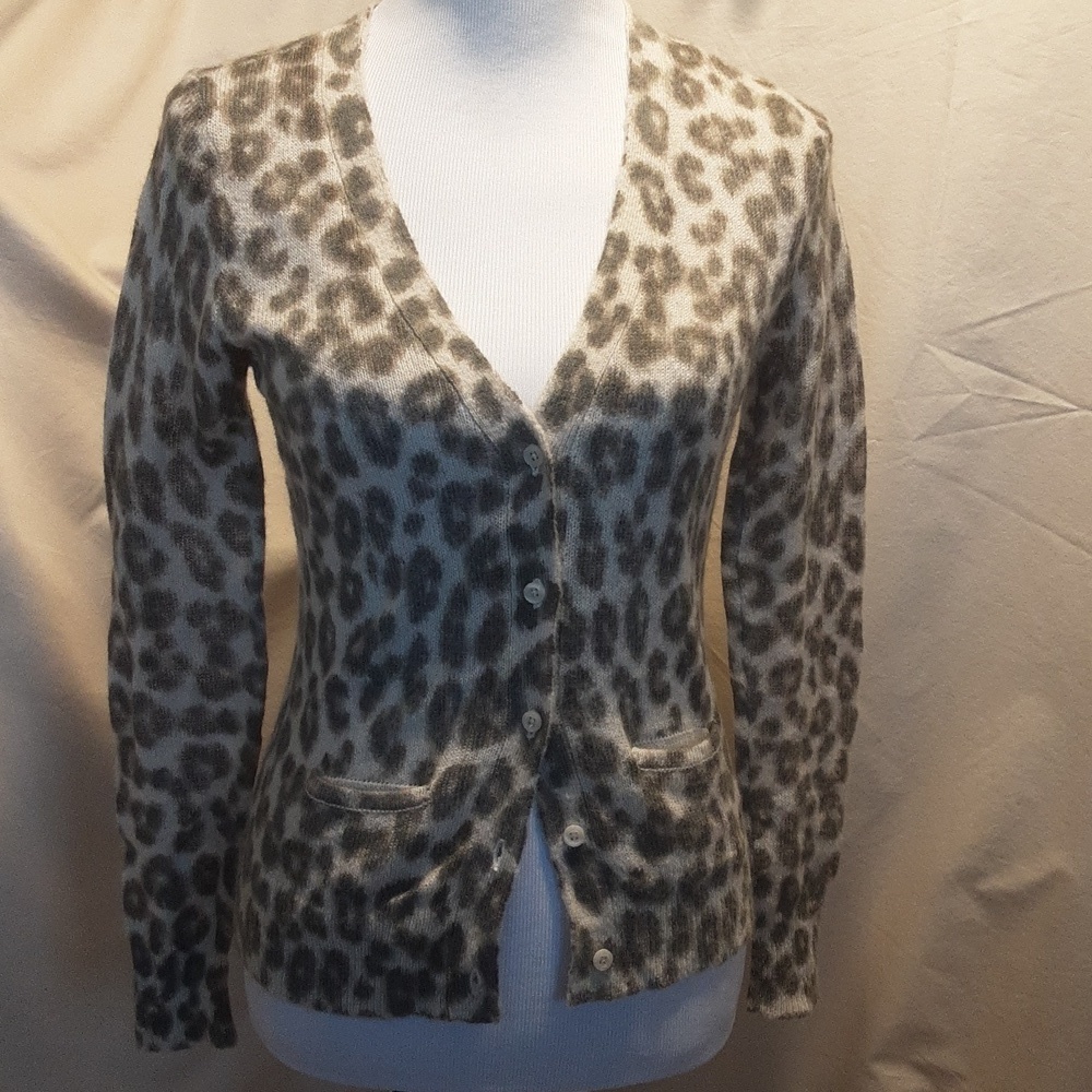 Banana Republic Cheetah Wool Print Sweater SZ MD